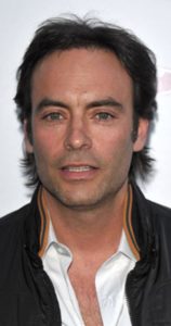 Castin figurants pour le téléfilm intitulé « Meurtre au Mont Saint-Michel » anthony delon