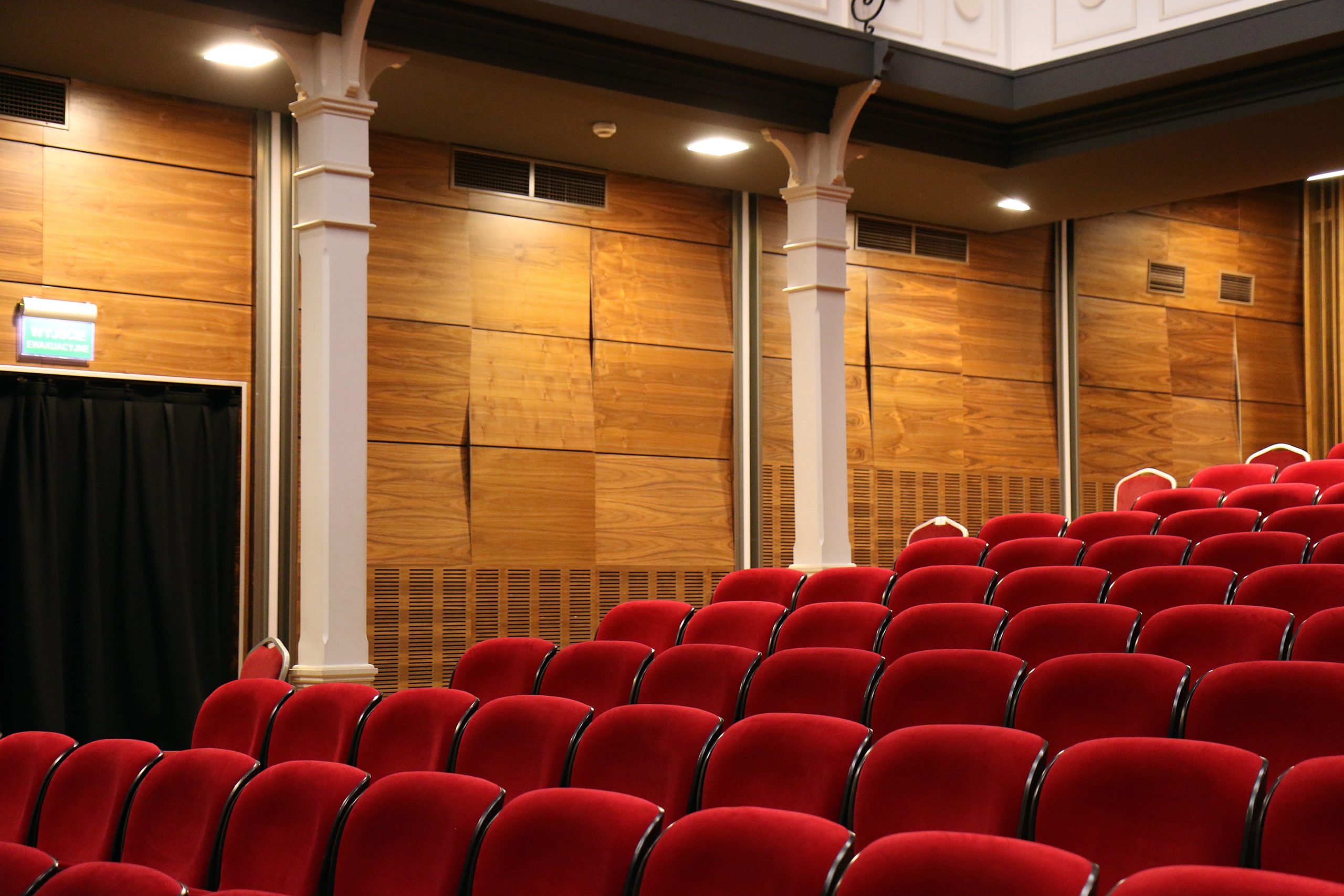 Casting comédienne pour le prochain spectacle de la compagnie Les Hommes Approximatifs
