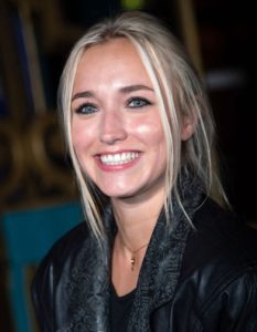Casting nombreux figurants âgés de 18 à 70 ans pour le film Mon Héroïne réalisé par Noémie Lefort avec Chloé Jouannet, Pascale Arbillot et Louise Coldefy