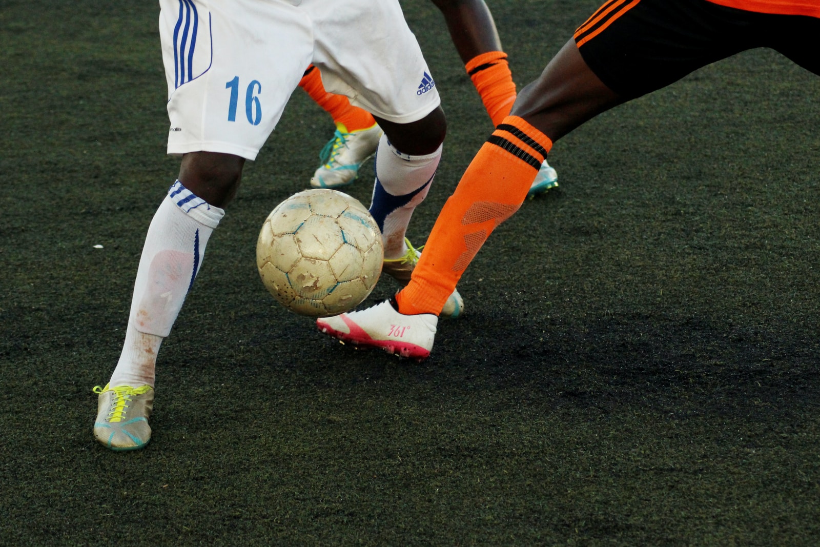 Casting figurants footballeurs, 25 à 35 ans, pour le film « J’ai croisé le loup » de Jeanne Herry à Bagneux