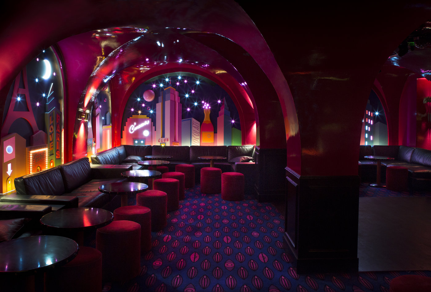 Casting figurants H/F entre 20 et 40 ans pour un long métrage d&rsquo;époque 1988 dans le restaurant « Chez Castel » à Paris