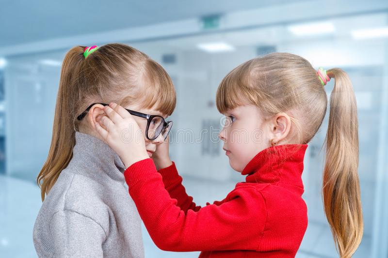Casting comédiennes, petites filles de 10 ans, pour le film « Prodigieuses » de Frédéric et Valentin Potier avec Isabelle Carré et Franck Dubosc