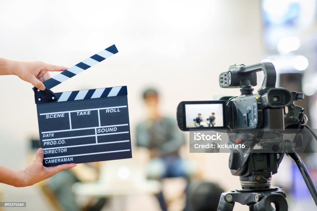 Casting figurants anglais ou américains bilingues pour un film tourné en région parisienne