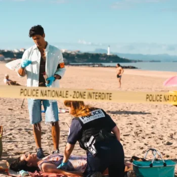 Acteurs et actrices au casting et à la distribution de Crime solaire épisode de la saison 2 de la série Haute saison sur France 2