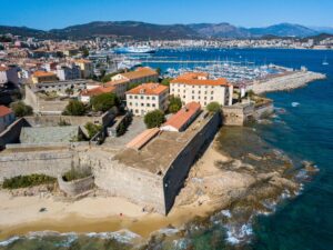 Casting figurants pour le film La cité impériale à Ajaccio avec Vincent Lindon