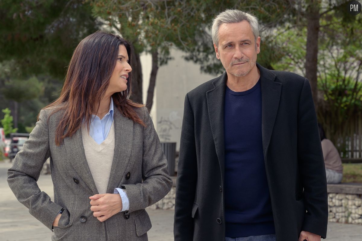 Acteurs au casting et à la distribution de l&rsquo;épisode Enterrement de vie de jeune fille de Simon Coleman