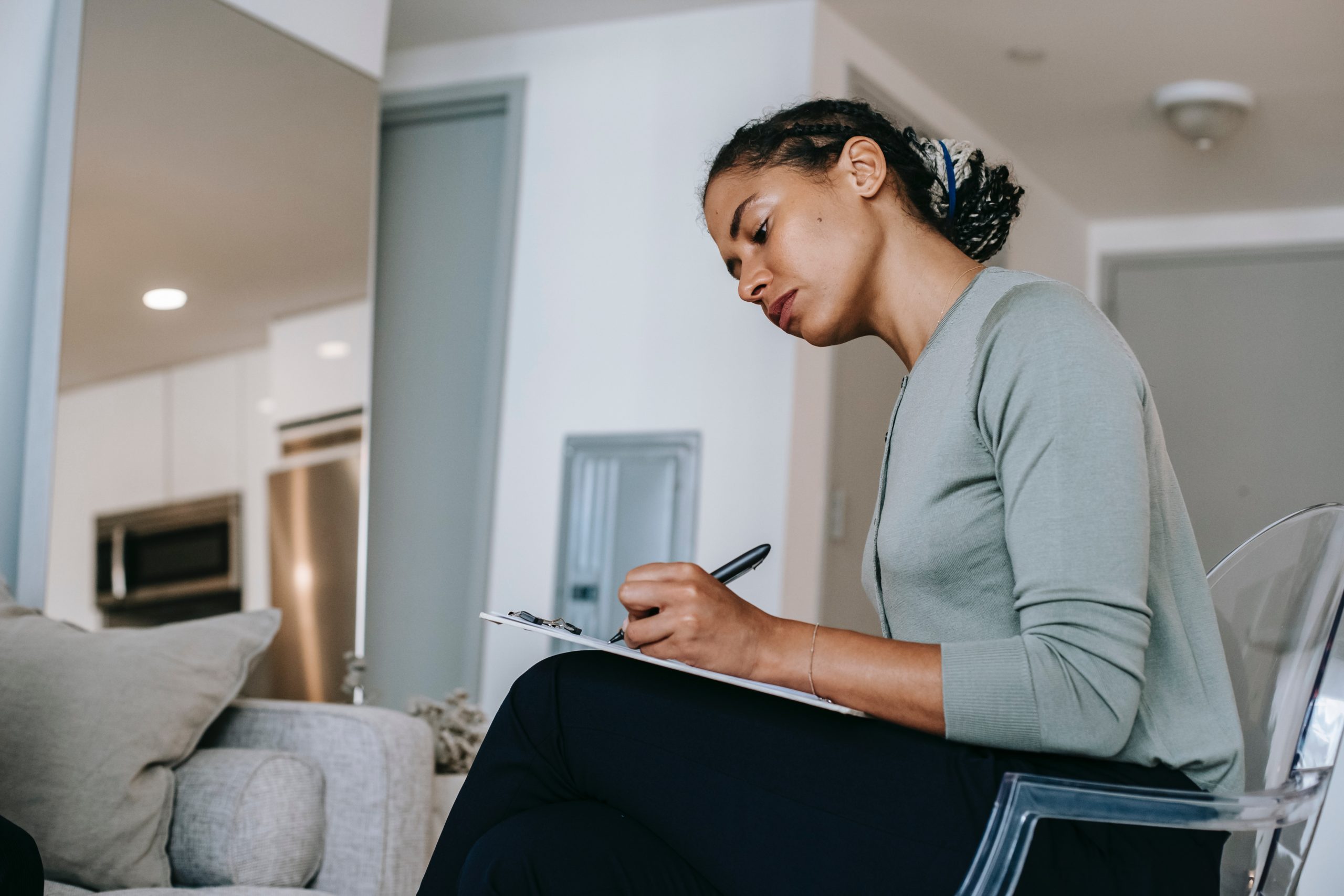 Casting staff pour réaliser un rapport sur la qualité de gestion d&rsquo;un évènement